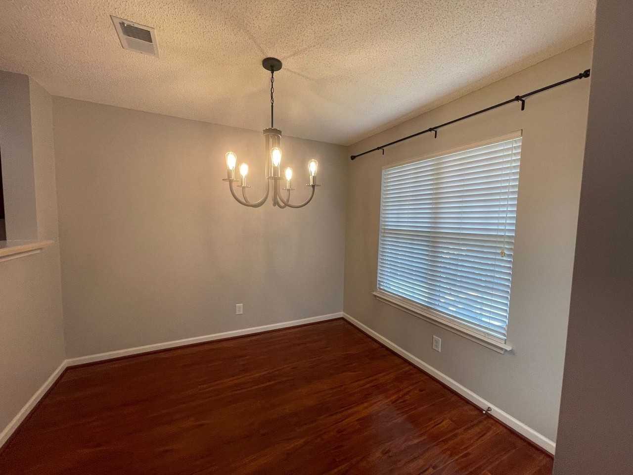 5623 Fellowship Dr - Photo 3 of 15