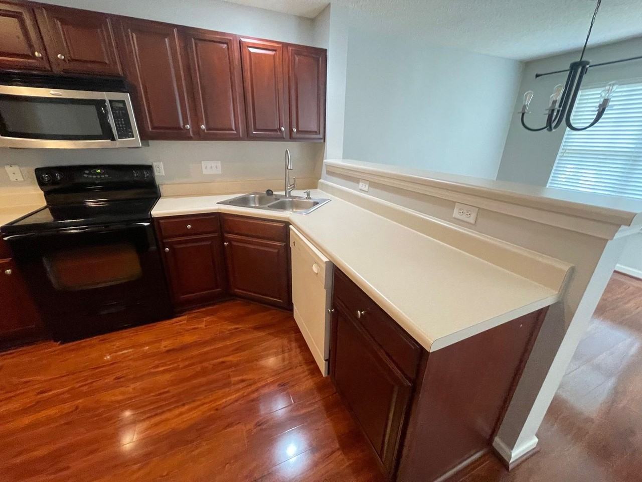 5623 Fellowship Dr - Photo 6 of 15