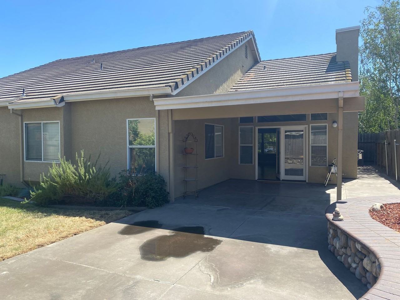 2625 Carmichael Way - Photo 3 of 22