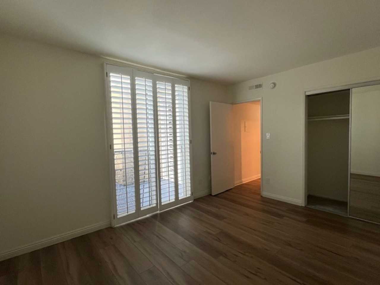Kling Apartments - Photo 3 of 10