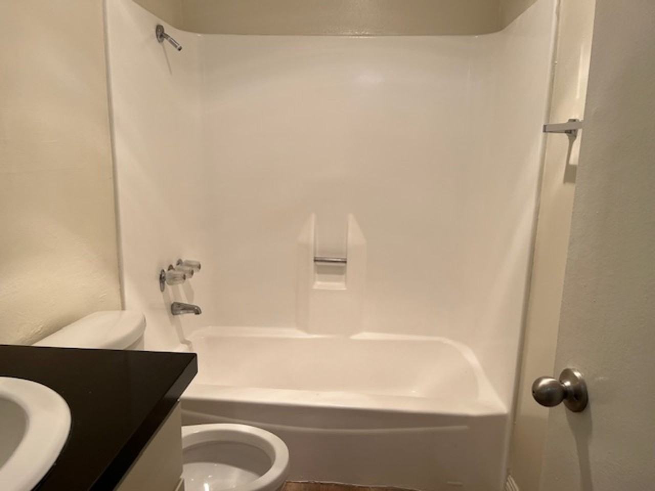 Kling Apartments - Photo 7 of 10
