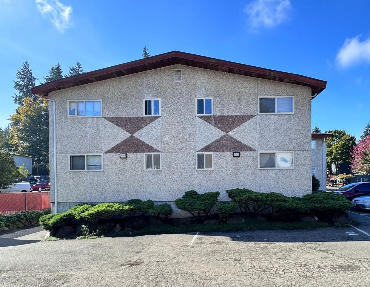 4.5 - 3033 - Photo 3 of 4