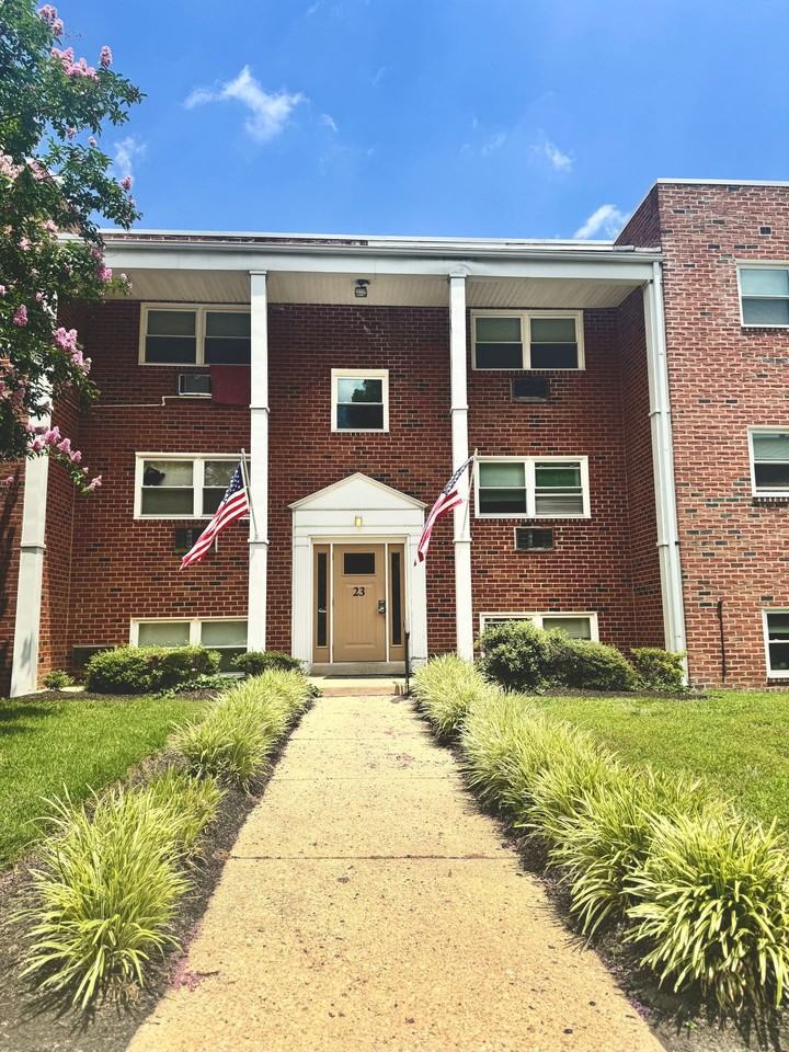 Arbor Place - Photo 2 of 24