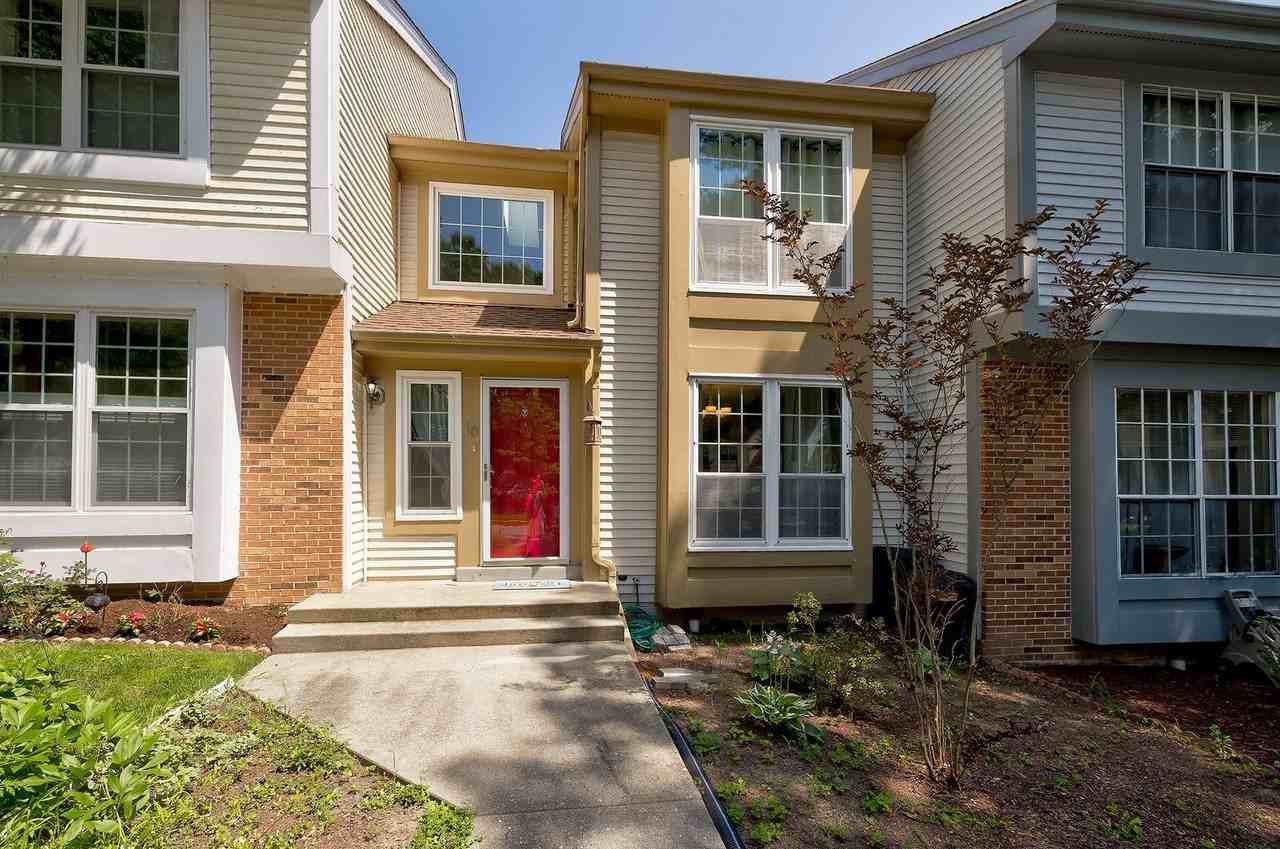 16 Casino Ct - Photo 2 of 41