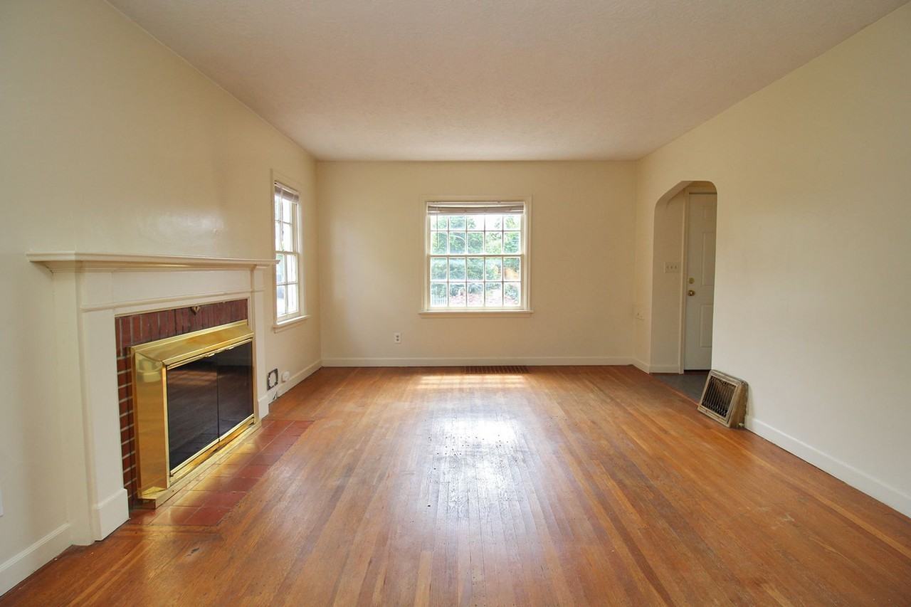 7323 N Mckenna Ave - Photo 5 of 26