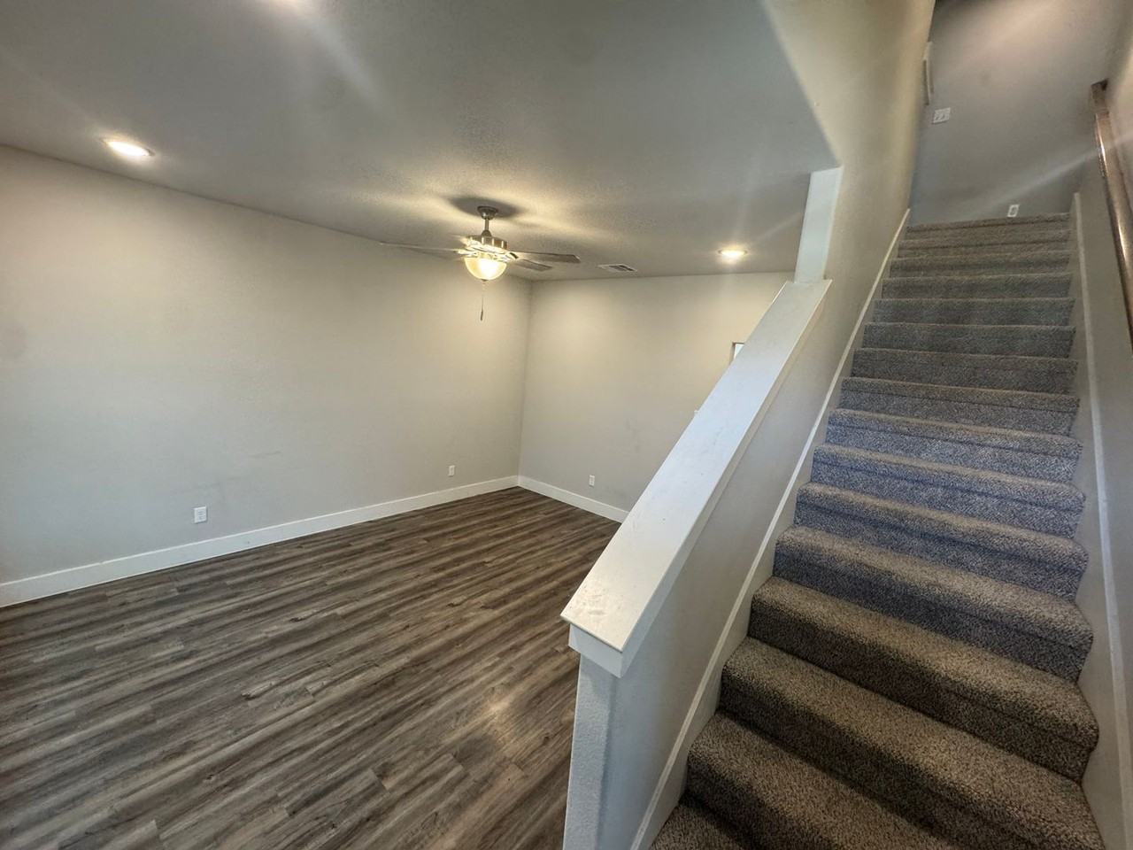 660 The Cottages Dr - Photo 5 of 22