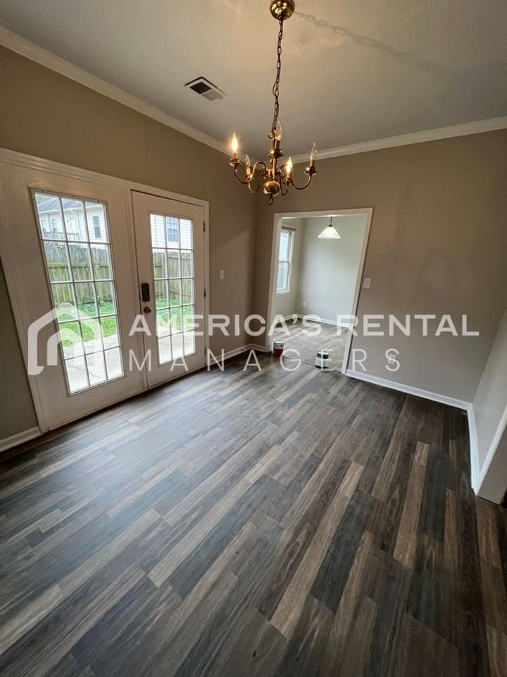 217 Carl Nichols Dr - Photo 5 of 29