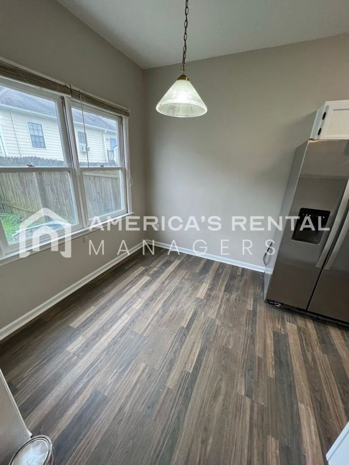 217 Carl Nichols Dr - Photo 6 of 29