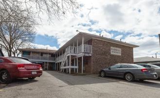 One Bedroom Apartments on Marshall! - Photo 1 of 1