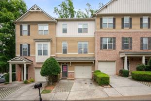 1798 Oakbrook Ln Nw - Photo 1 of 1