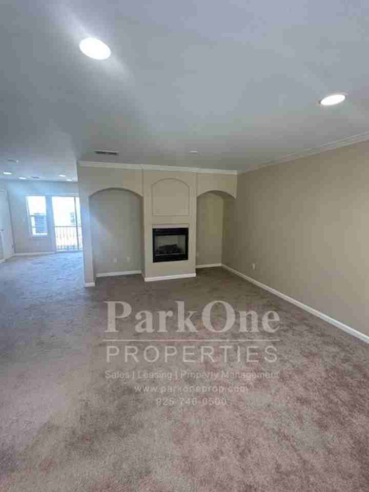 520 Berrellesa St - Photo 7 of 21