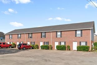 2 Bedroom Pet Friendly Townhome For Rent in Sango! - Photo 1 of 1