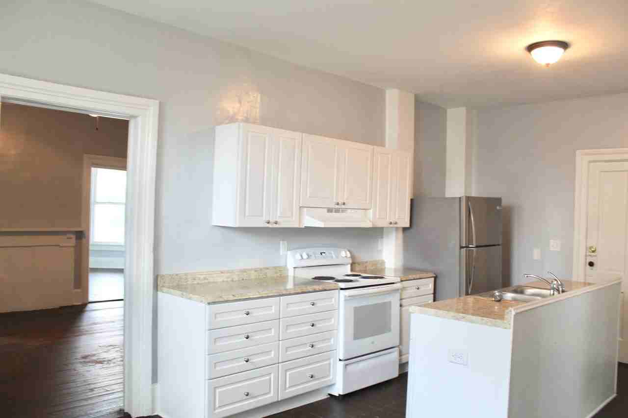 254 W Market St - Photo 7 of 13