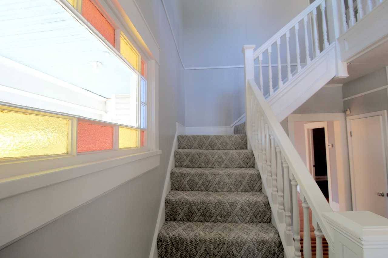501 Collicello St - Photo 4 of 29