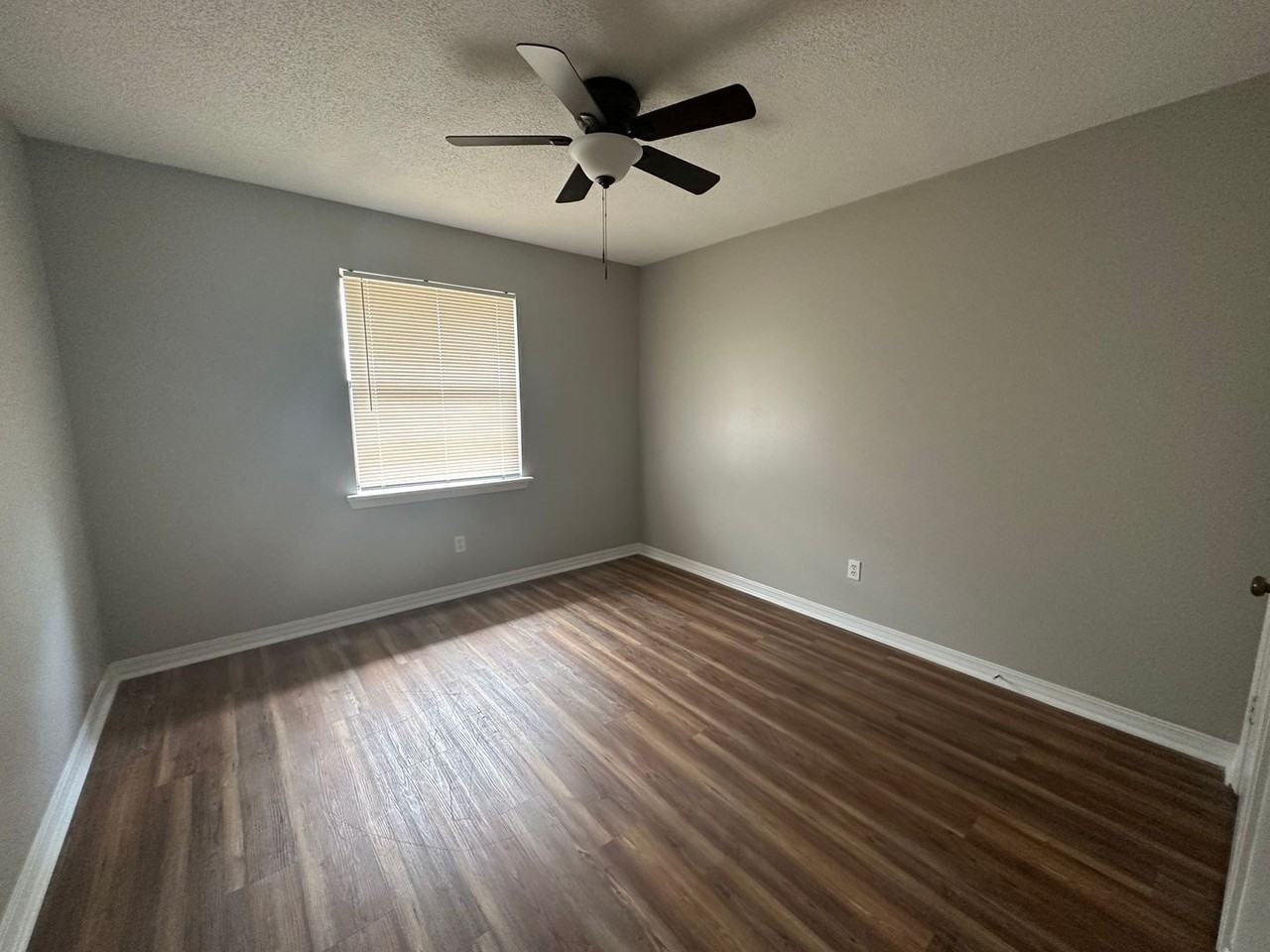2426 Brookhaven Dr - Photo 5 of 14
