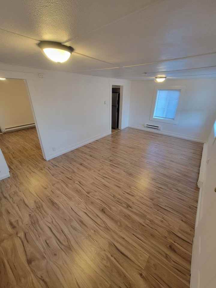 11010 Addison St Sw - Photo 4 of 9