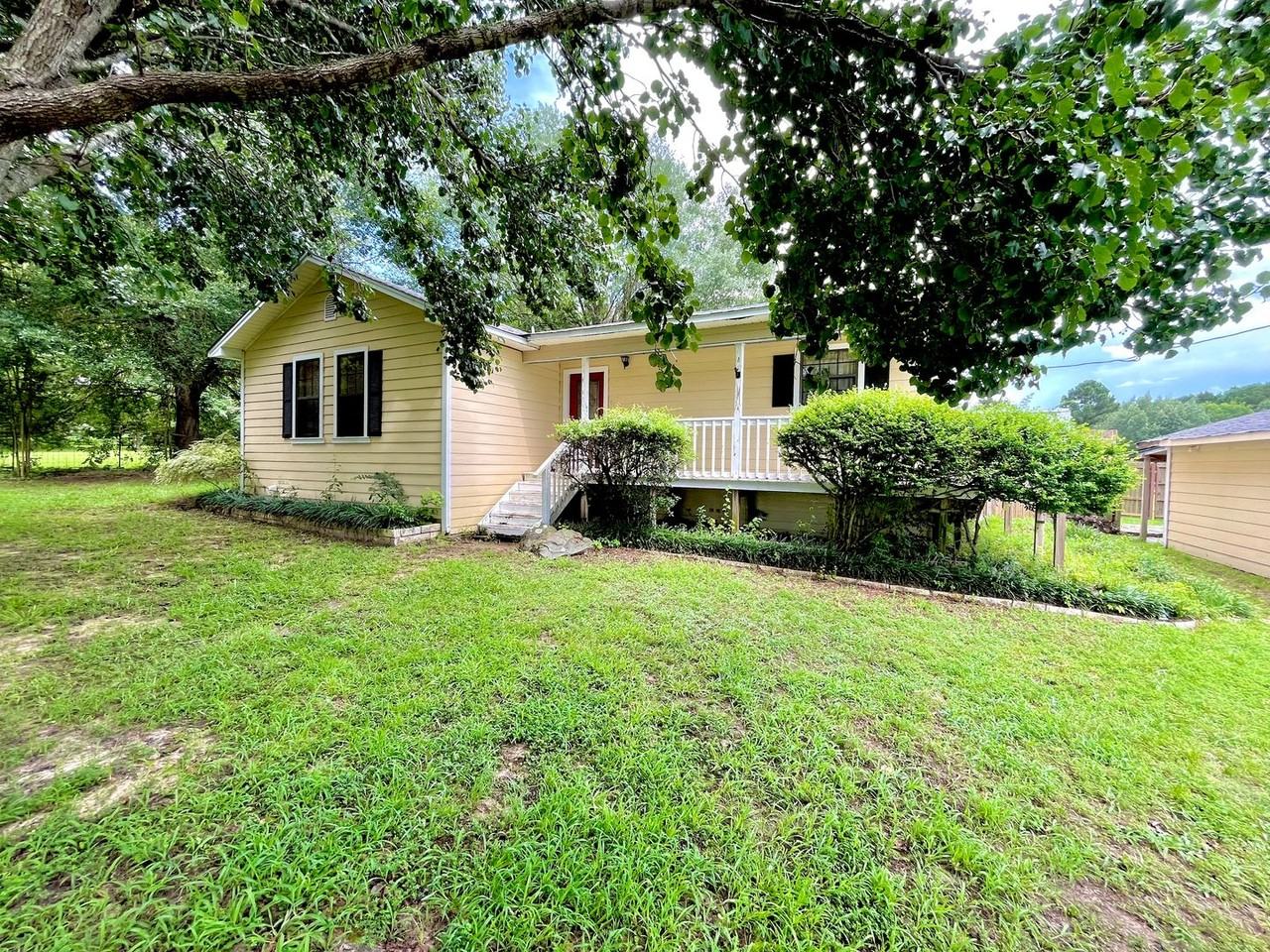 3682 Fm 344 E - Photo 2 of 33