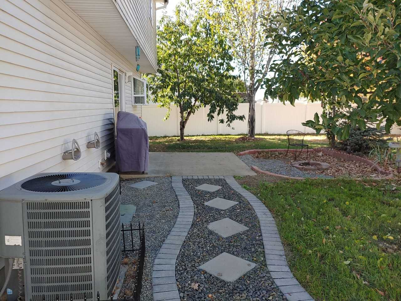 4449 W Princetown Ln - Photo 3 of 25