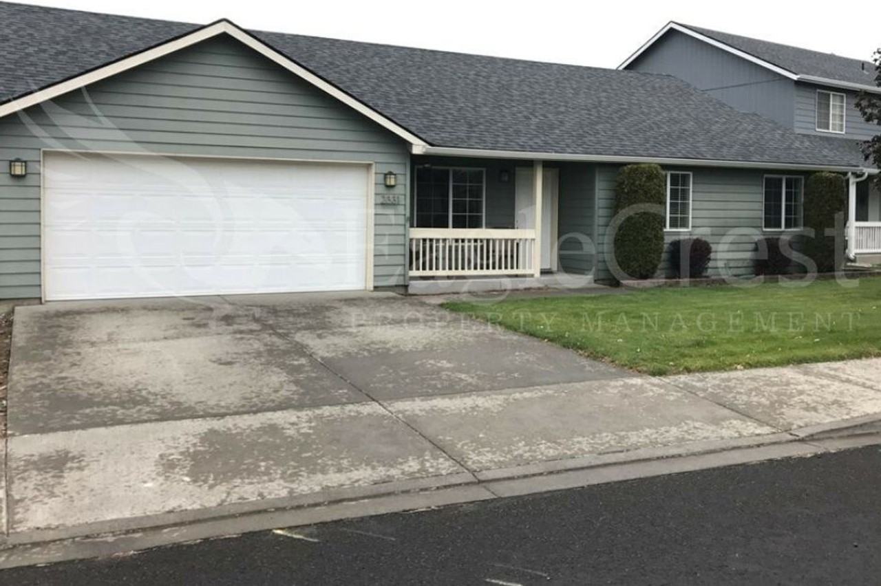 2331 Hawk Dr