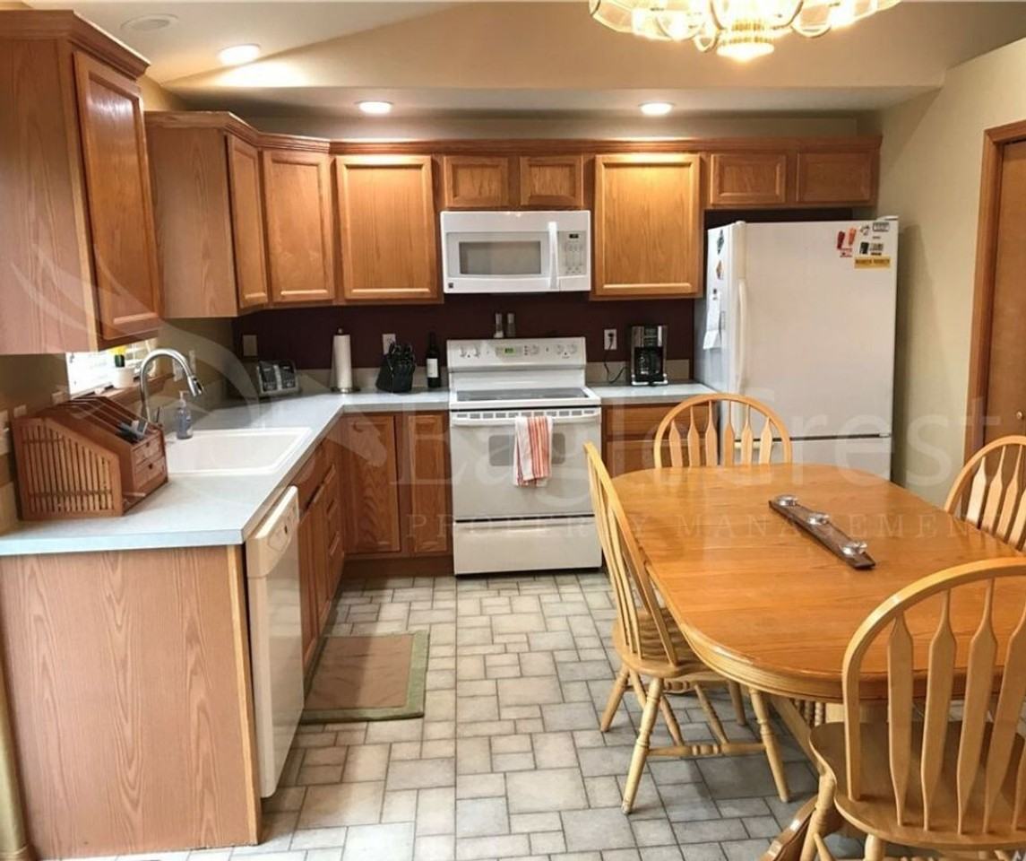 2331 Hawk Dr - Photo 6 of 18