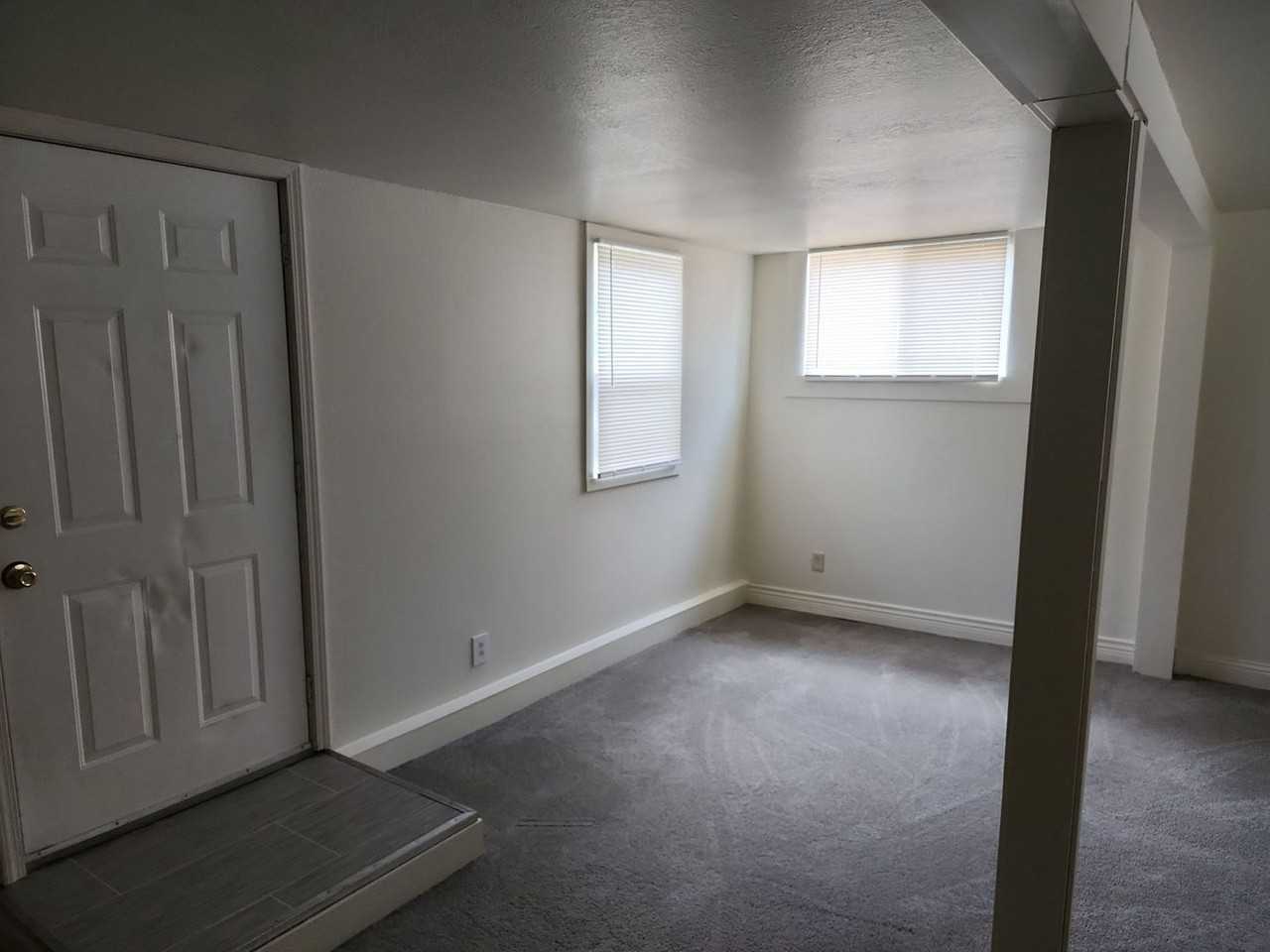 789 W. 11th Ave. - Photo 6 of 14