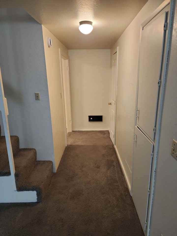 789 W. 11th Ave. - Photo 7 of 14
