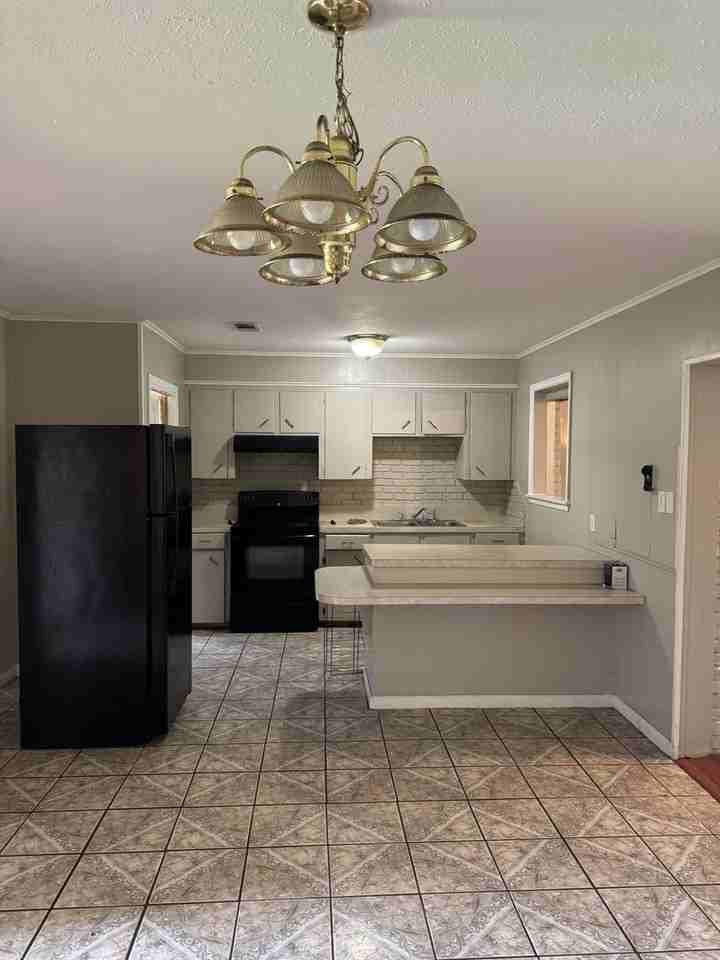 3127 Shed Rd - Photo 4 of 13
