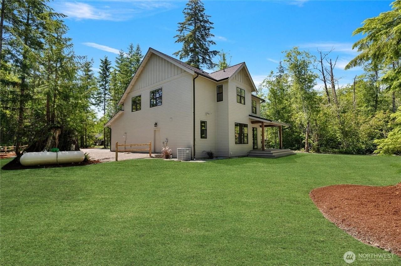 19433 Kamden Ct - Photo 3 of 20