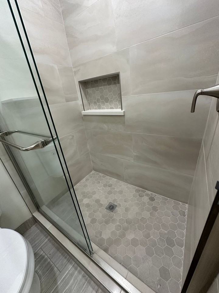 16126 W Whitesbridge Ave - Photo 2 of 28