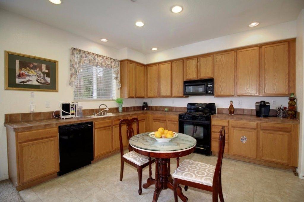 2931 Logansport Way - Photo 7 of 31