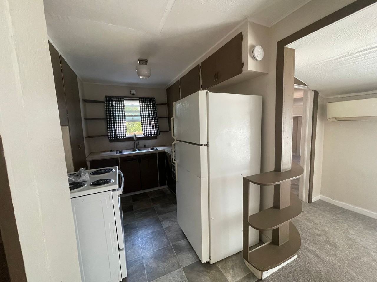 346 E Second Ave - Photo 7 of 12