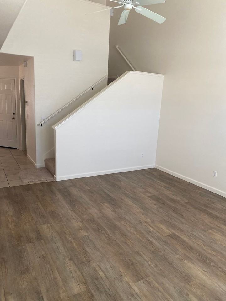 106 Treadway Ct - Photo 2 of 11