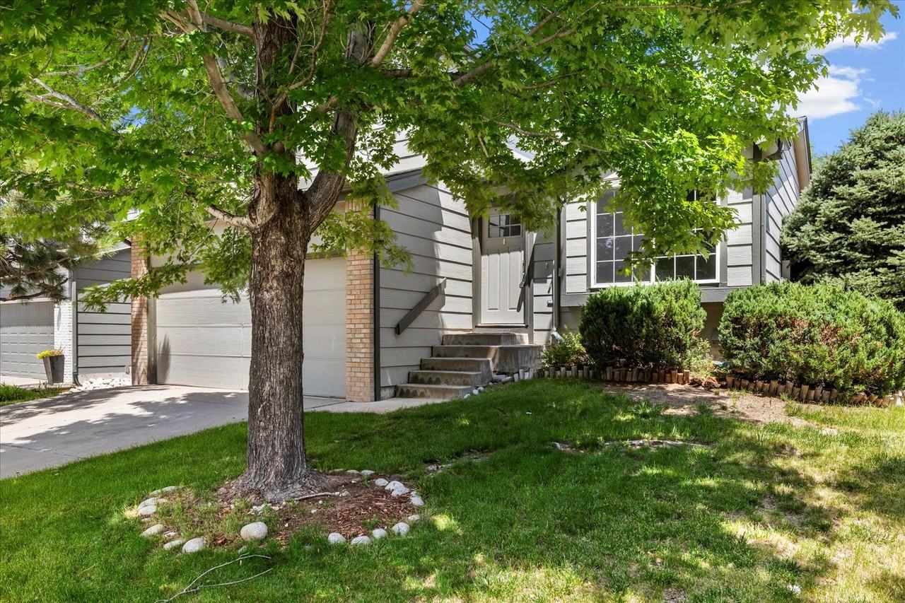 11202 Tumbleweed Way - Photo 2 of 42