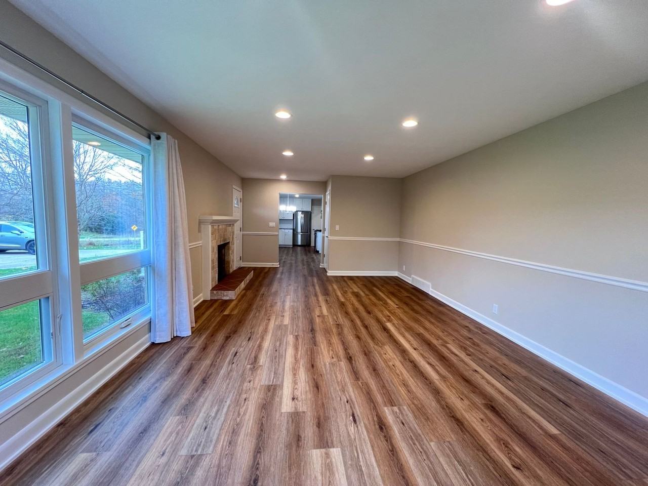 752 Ada Dr Se - Photo 3 of 40
