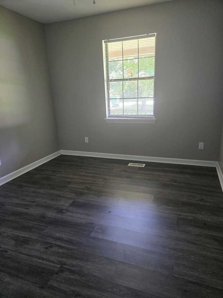 6918 Sandy Cove Dr - Photo 5 of 8