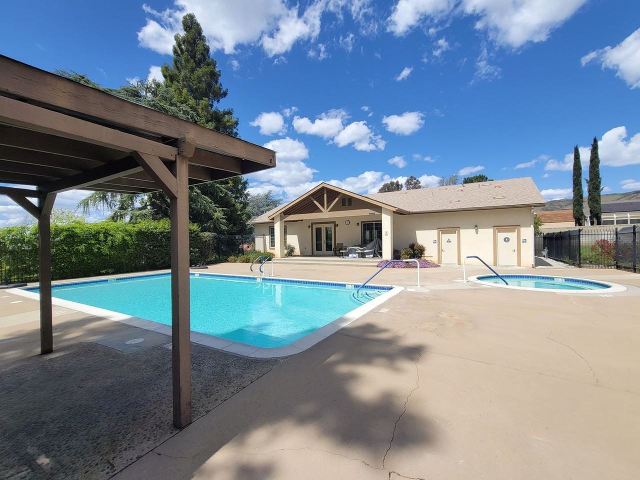 13680 Cottonwood Trl - Photo 2 of 24