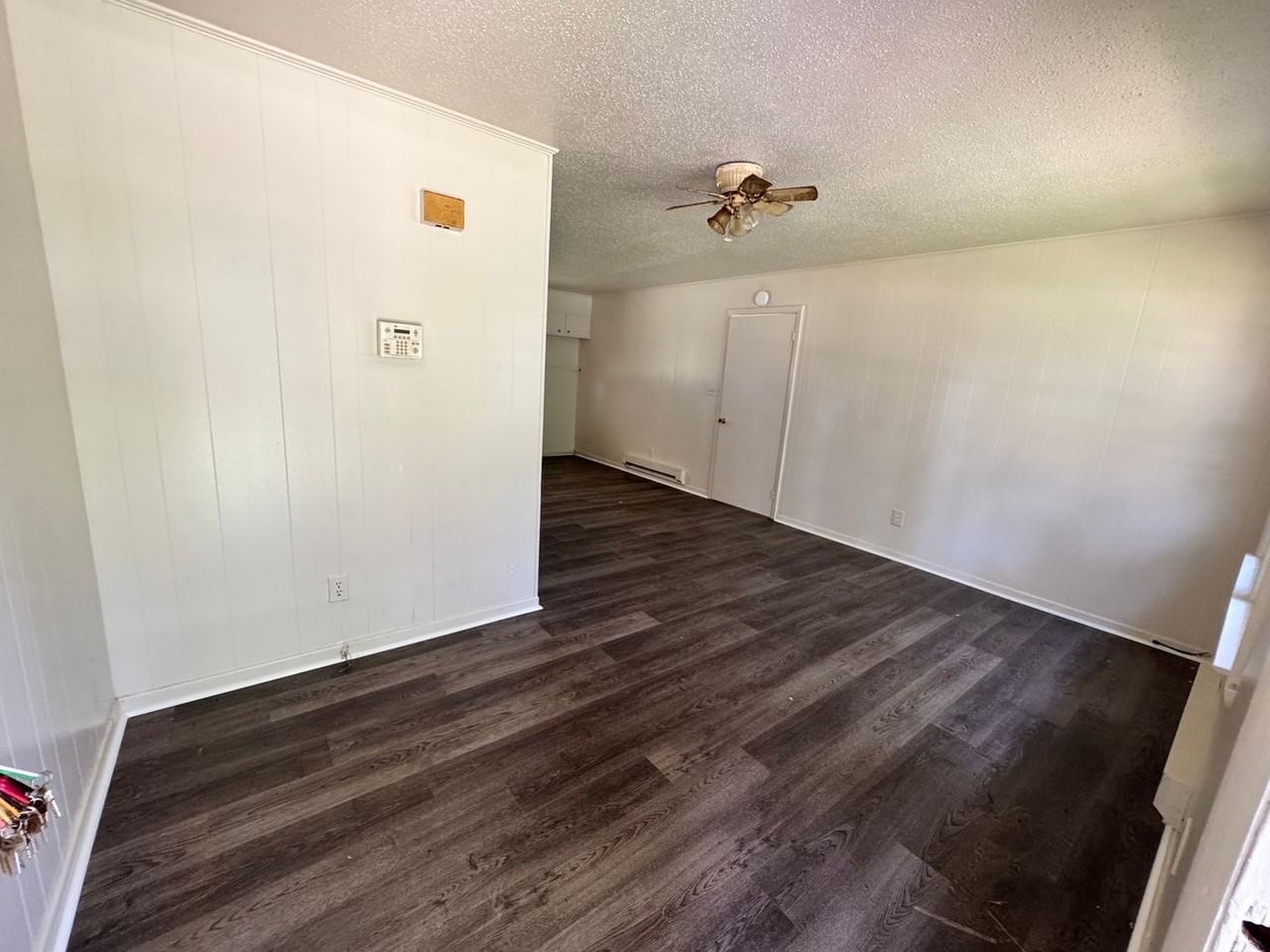 6005 Leo Dr - Photo 3 of 18