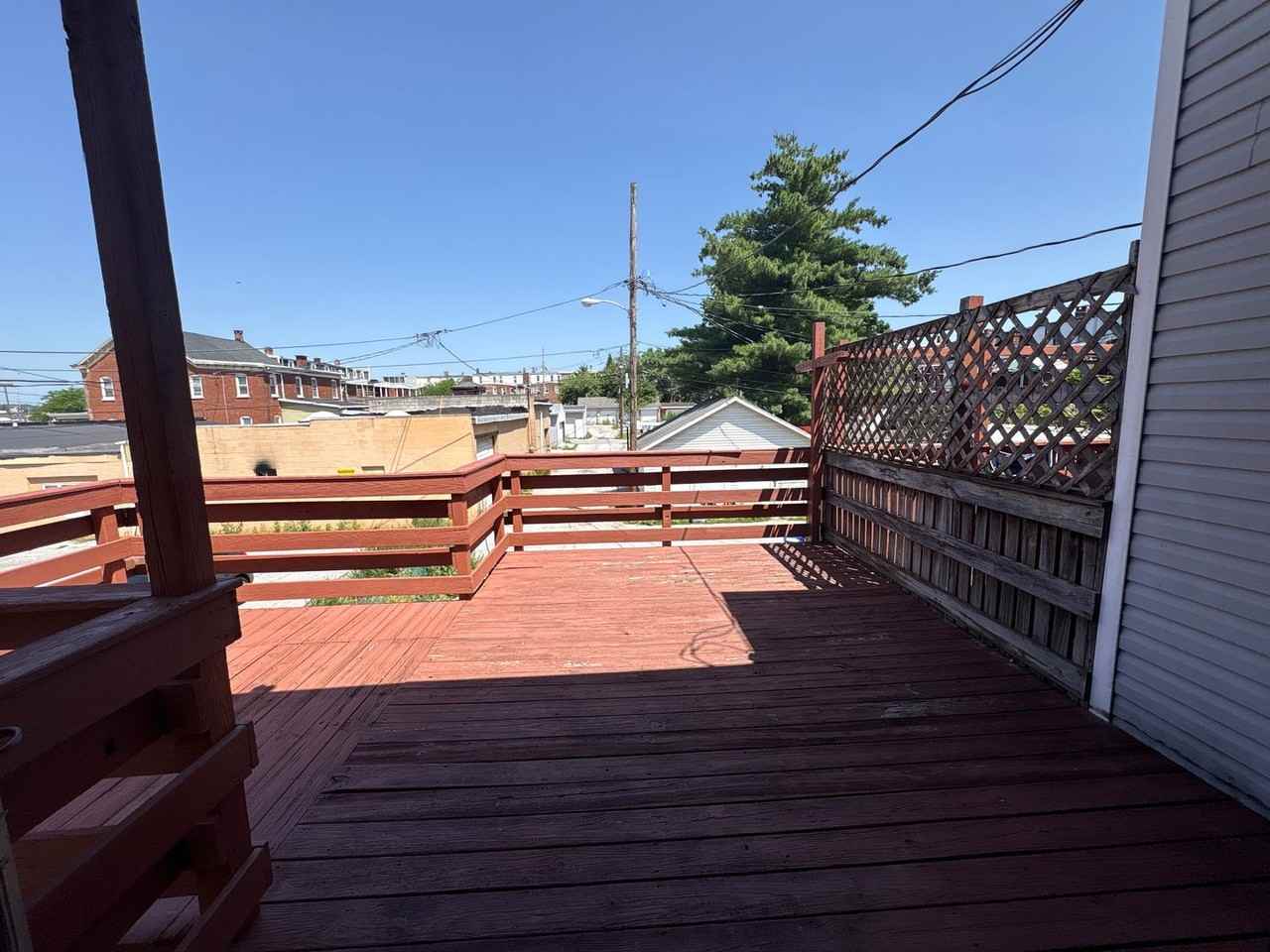 1117 W King St - Photo 4 of 28