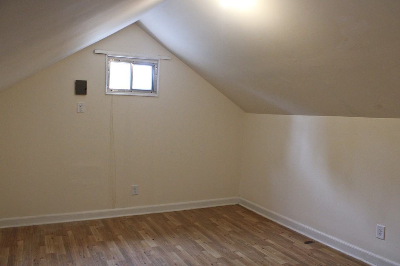 2816 Broad St - Photo 6 of 7