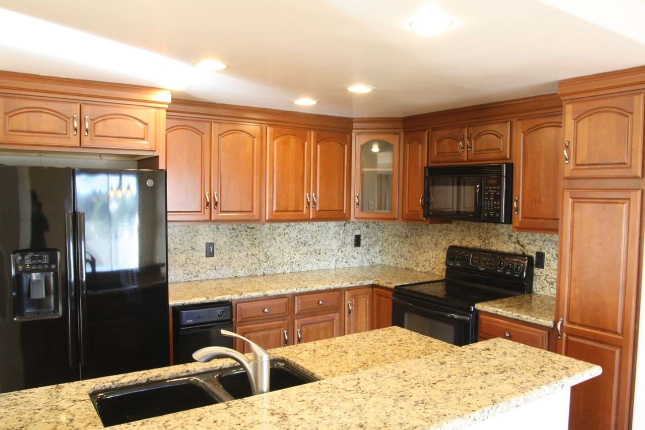 7780 Parkway Dr #1202 - Photo 4 of 18