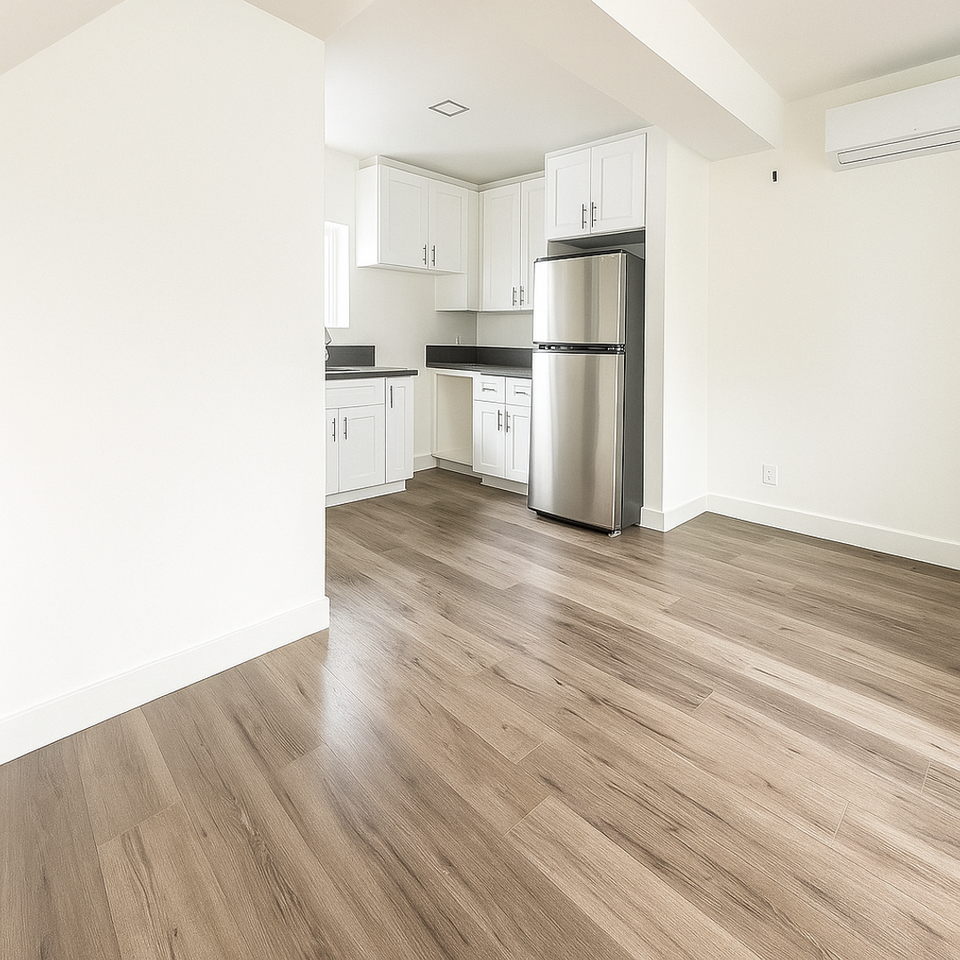 2036 Chariton St. - Photo 3 of 9