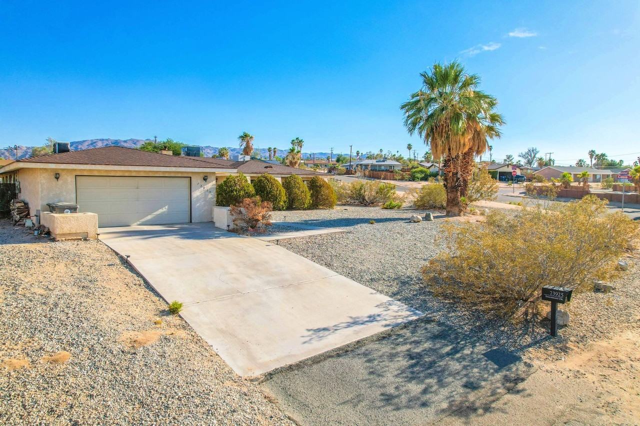 73925 Samarkand Dr - Photo 2 of 50