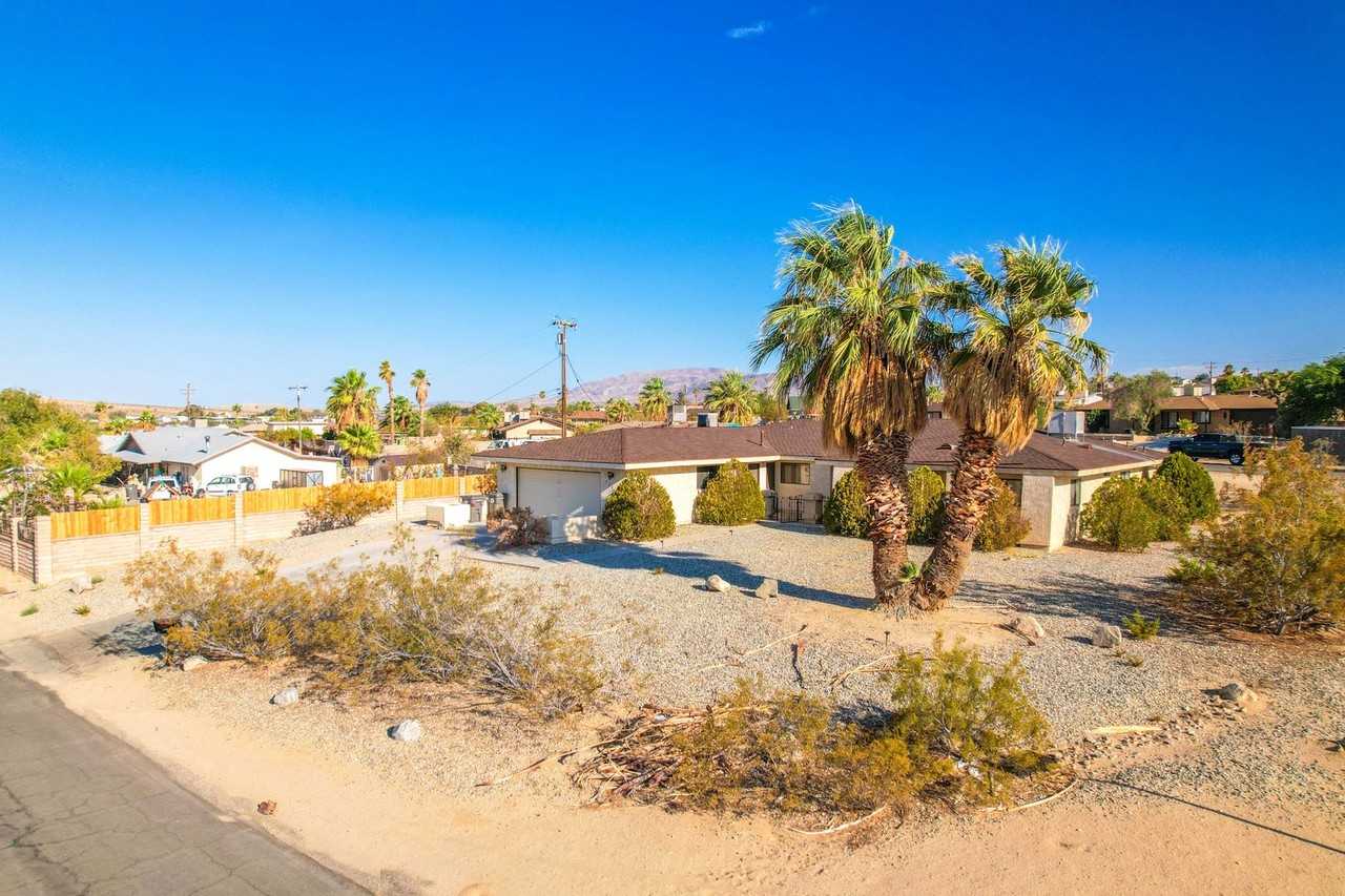 73925 Samarkand Dr - Photo 3 of 50