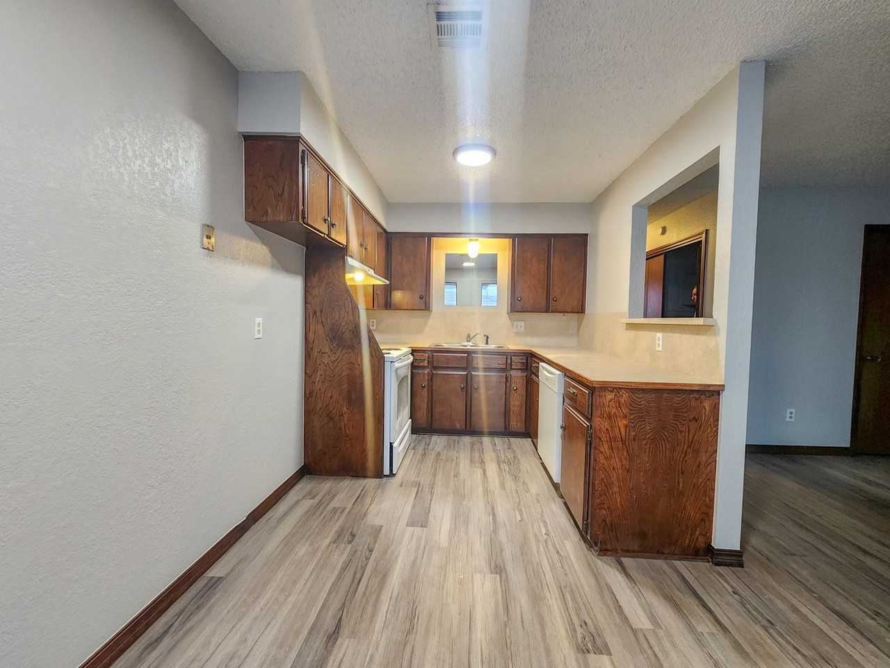 4104 N Market Ave - Photo 6 of 27