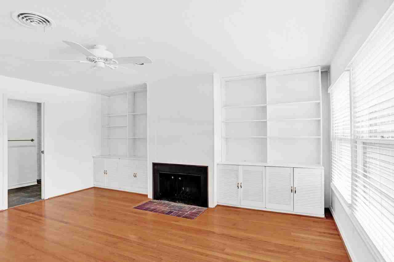 10533 Solta Dr - Photo 2 of 30