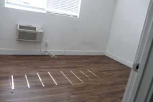 featured image of 155 W 41st Pl