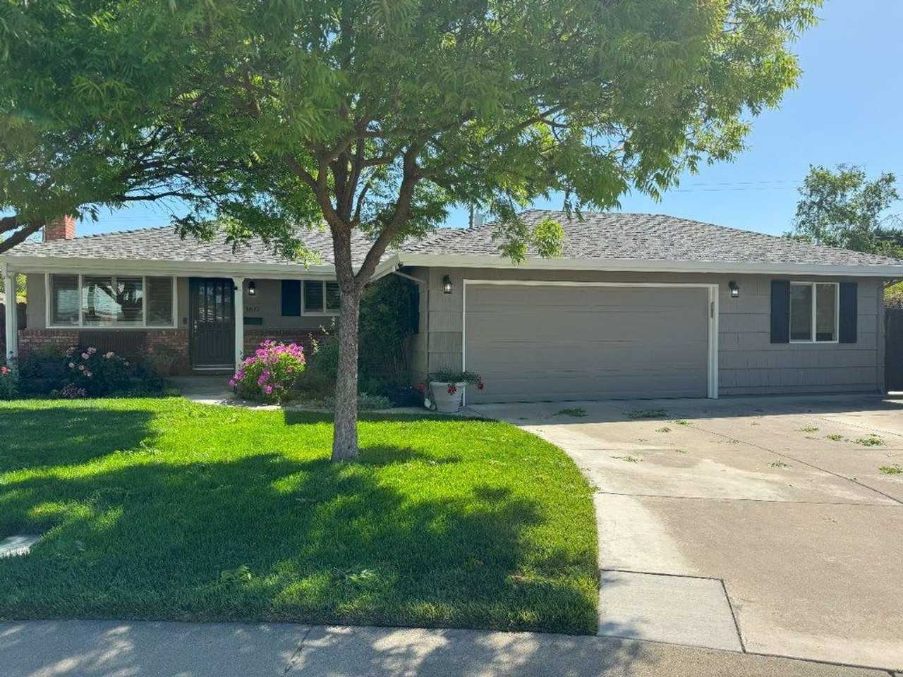 1617 Carnelian Ct - Photo 2 of 36