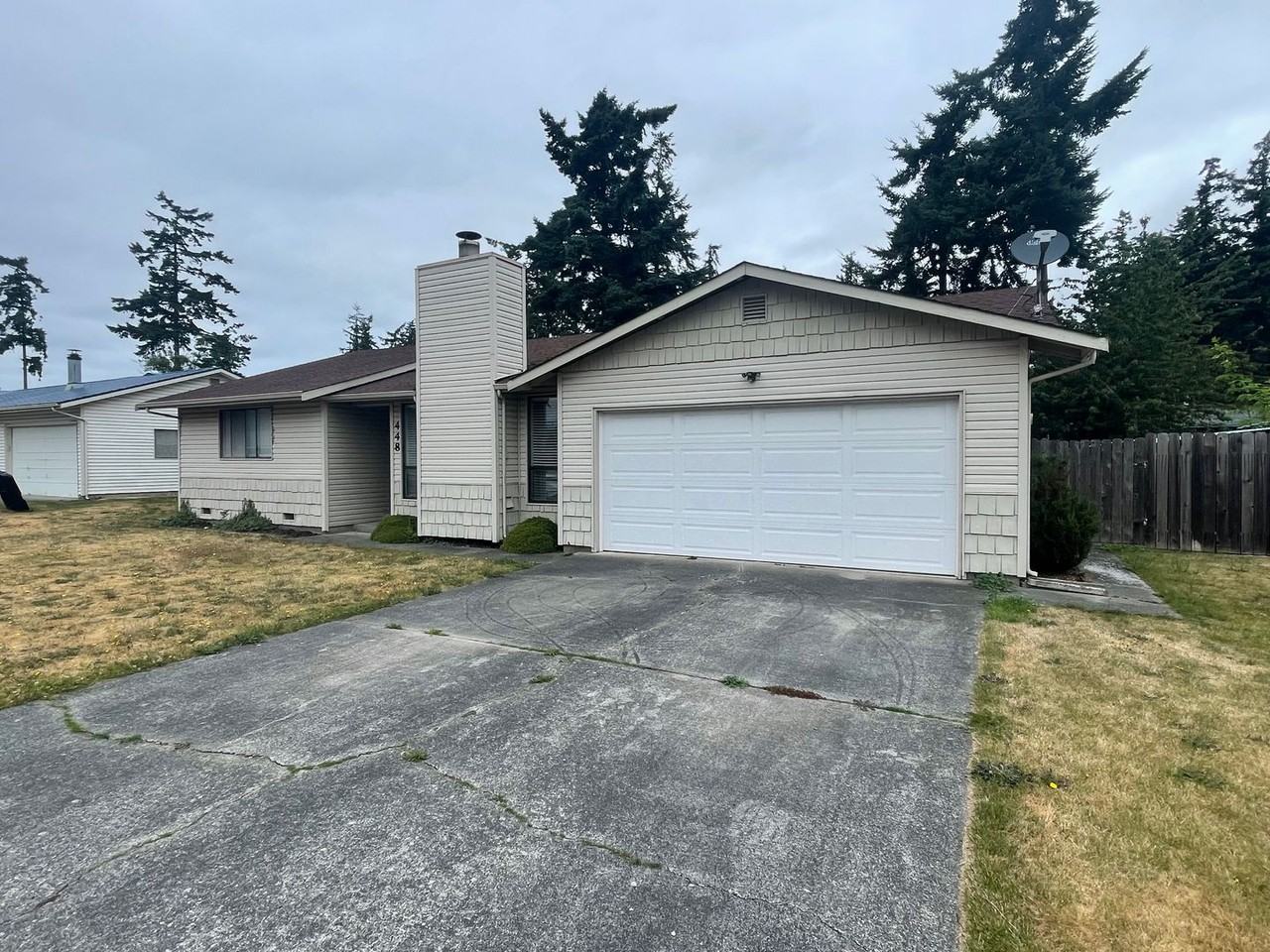 448 Nw 7th Ave - Photo 3 of 11