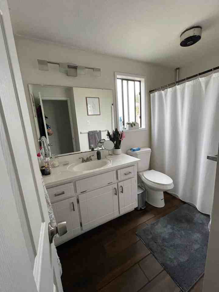 448 Nw 7th Ave - Photo 5 of 11