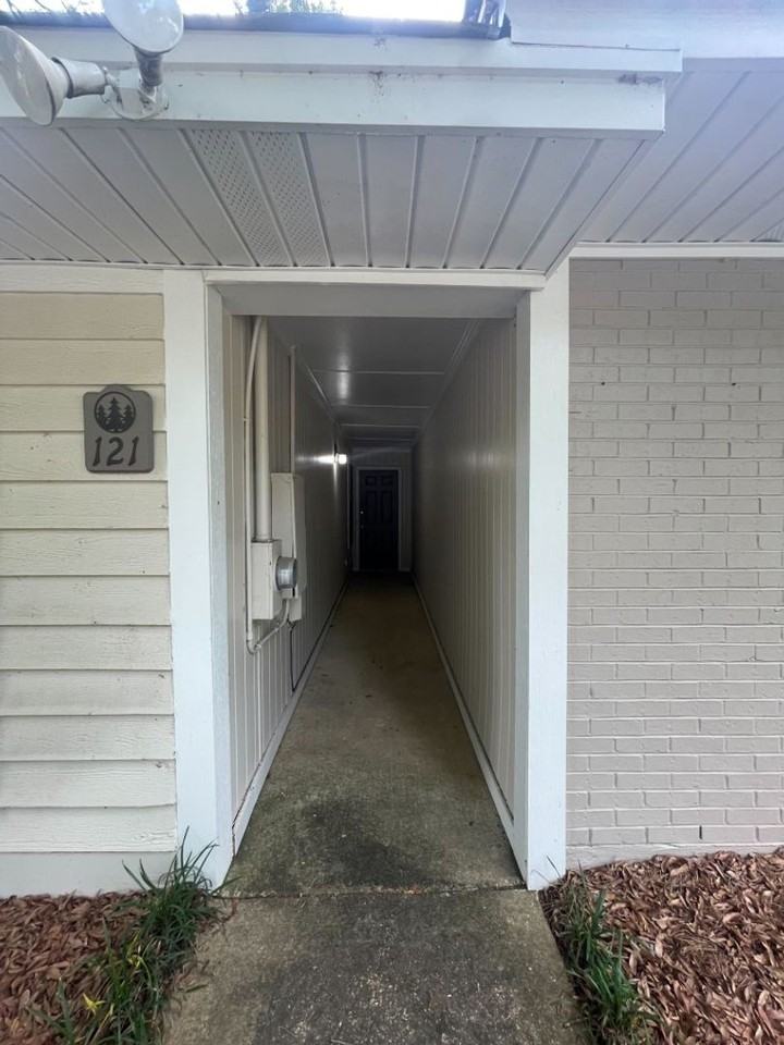 121 Cedar Ct - Photo 3 of 14